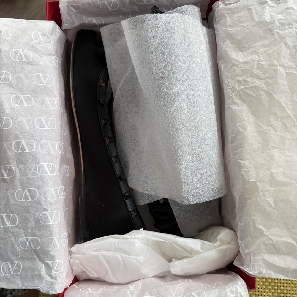 Valentino Garavani Rock Stud Ballet Flat - Picture 5 of 15